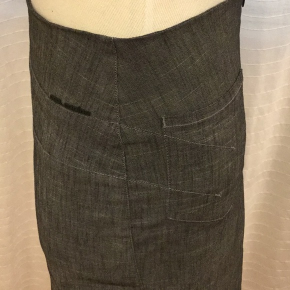 Midi Skirt with back zip - Picture 4 of 9